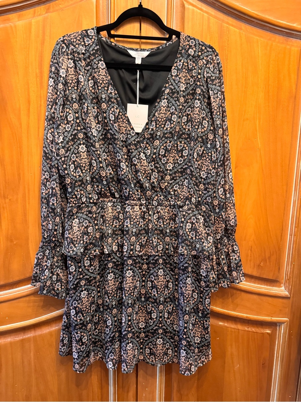 LC Lauren Conrad Black Floral V-Neck Long Sleeve Tiered Dress - Picture 5 of 5